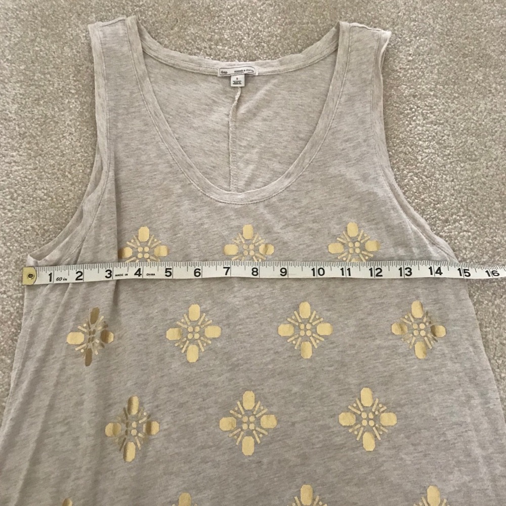 GAP Gold Printed Tank - Picture 7 of 7
